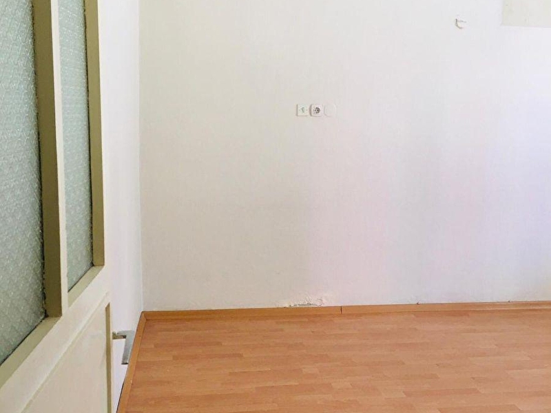 1 000 Tl 3 1 Karsiyaka Ornekkoy Kiralik Daire