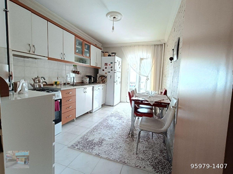Sözgenler emlak tan eryaman 3 etapta si̇te i̇çi̇ satilik dai̇re