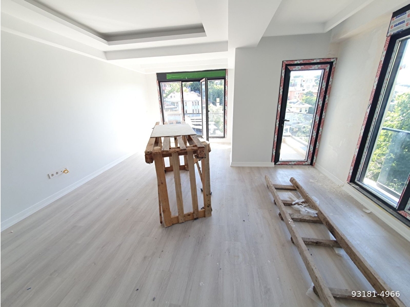 En uygun emlak'tan kapali otoparkli manzarali 5+1 sifir dubleks dai̇re
