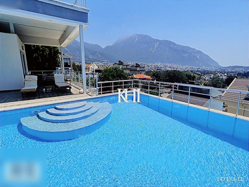 Full dağ manzaralı satılık lüks villa