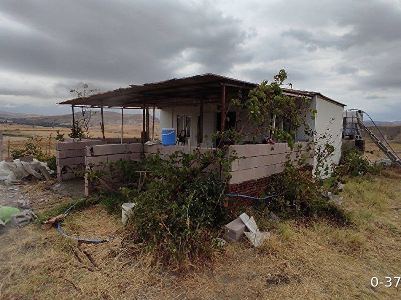 Ayaş merkeze yaki̇n tek tapu 6000m2