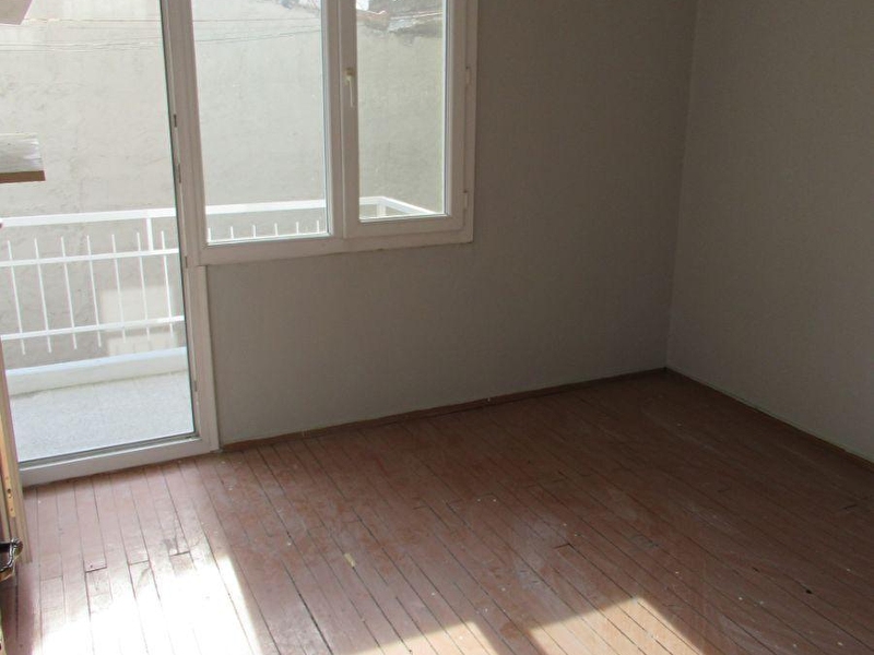 1 200 Tl Kilic Reis Mh 2 1 Ucyol Metro Yakini Firsat Daire
