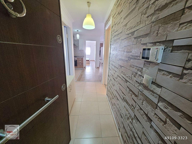 Kuşadasi merkezde eşyali ki̇ralik 2+1 resi̇dance dai̇re