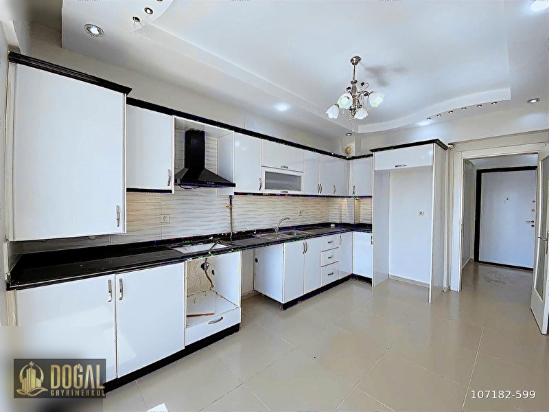 Şahi̇ntepe de 3+1 eşyasiz ki̇ralik dai̇re