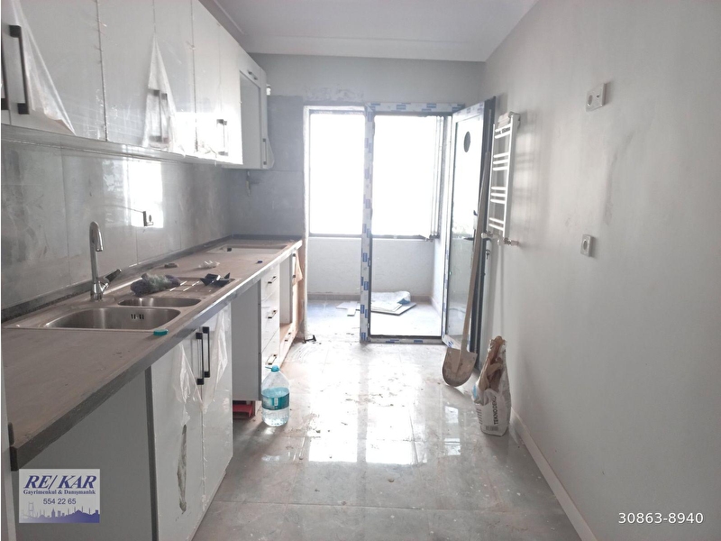 Bahçeli̇evler si̇yavuşpaşa bld egemenli̇k park yakin sifir 3+1 110m2 2.kat