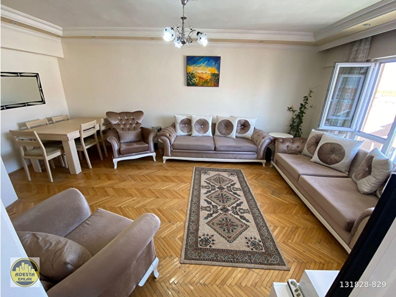 Şafaktepe mahallesi̇nde manzarali satilik 3+1 dai̇re