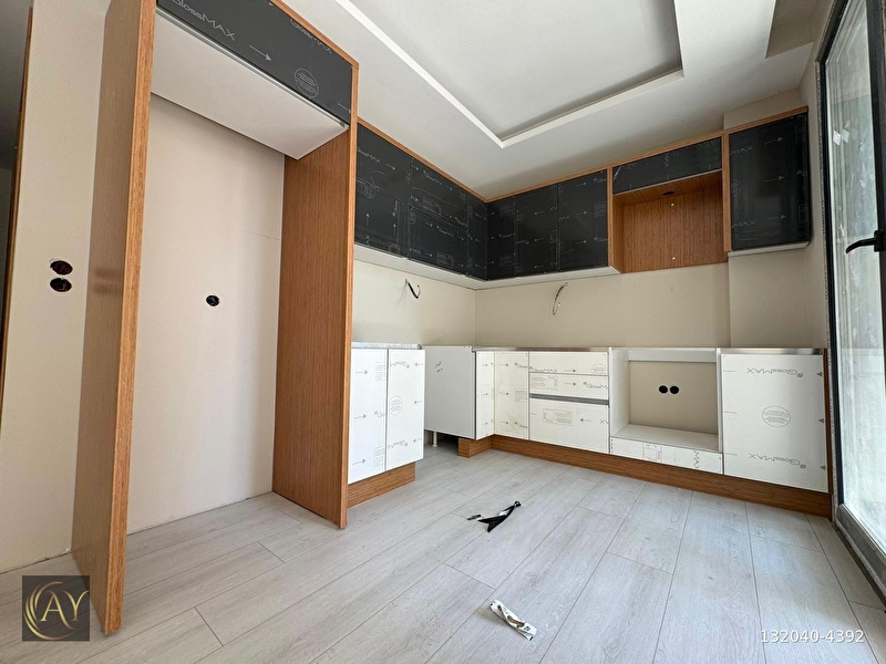 ꧁akçay ay emlak'tan꧂i̇ki̇zçay'da ön cephe muhteşem konumlu asansörlü satilik 2+1 sifir lüks dai̇re