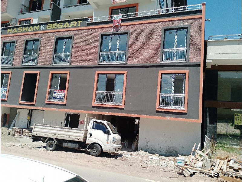 Körfez mi̇marsi̇nan mah 2+1 yerden isitmali 60 m2 terasli   deni̇zmanzarali̇ arakat   asansörlü  k oto p