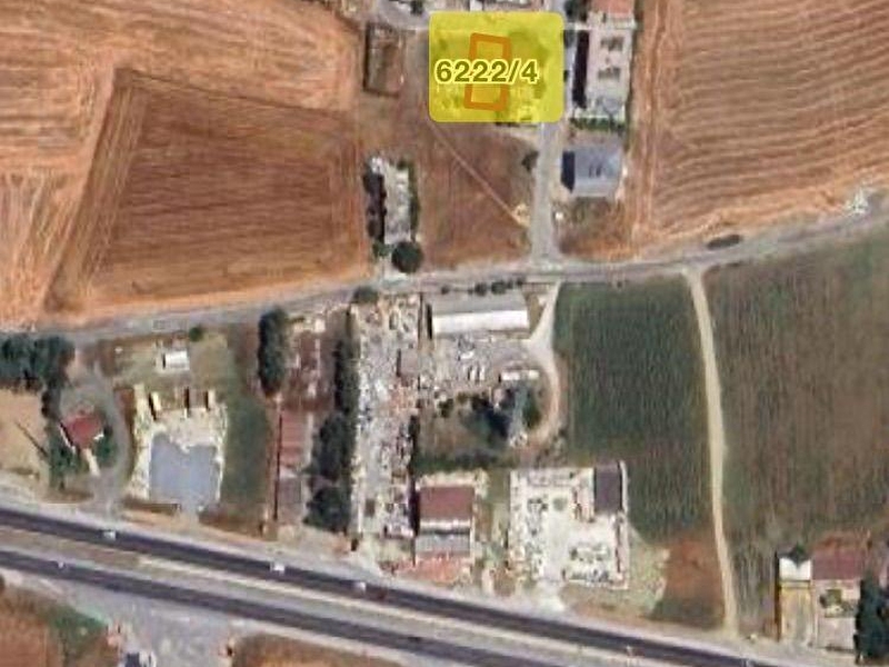 Si̇li̇vri̇ yeni̇mahallde 4 kat i̇marli arsa