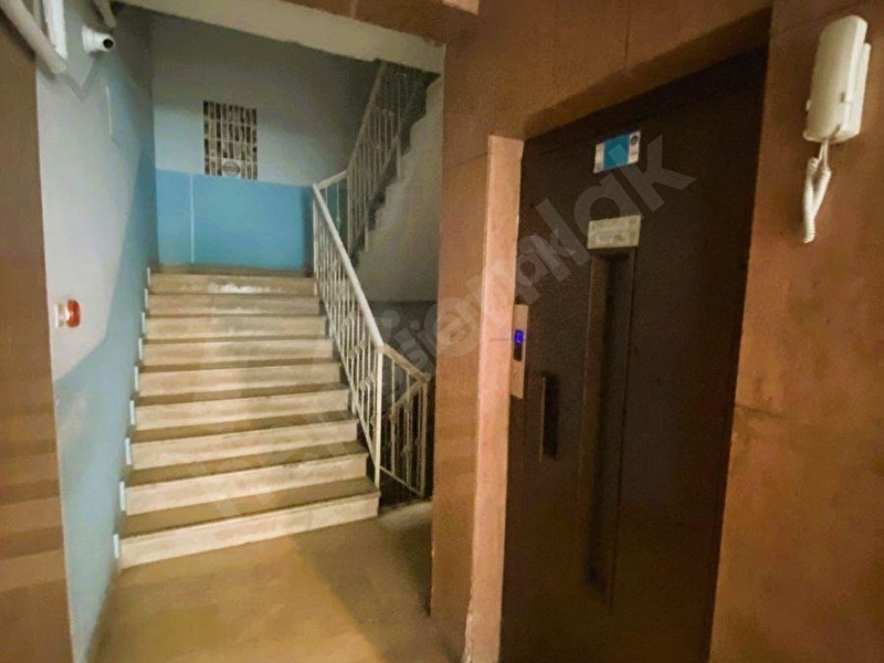 Şişli Merkezde 245 M2 Asansörlü Yangın Merdivenli İşyeri Ofis