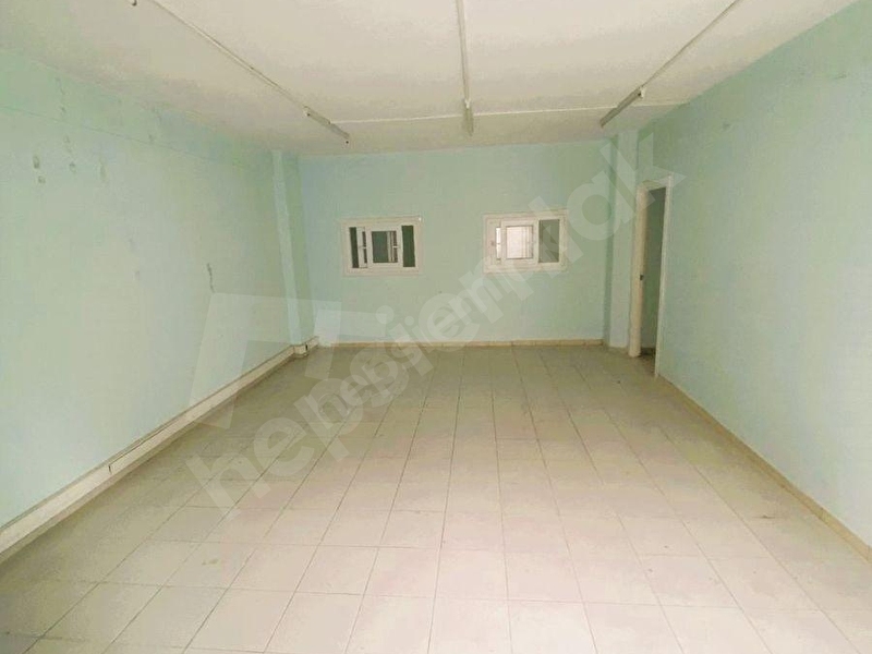 Şişli Merkezde 245 M2 Asansörlü Yangın Merdivenli İşyeri Ofis