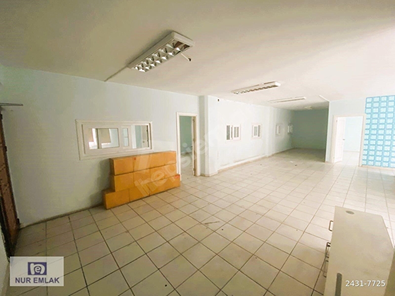 Şişli Merkezde 245 M2 Asansörlü Yangın Merdivenli İşyeri Ofis