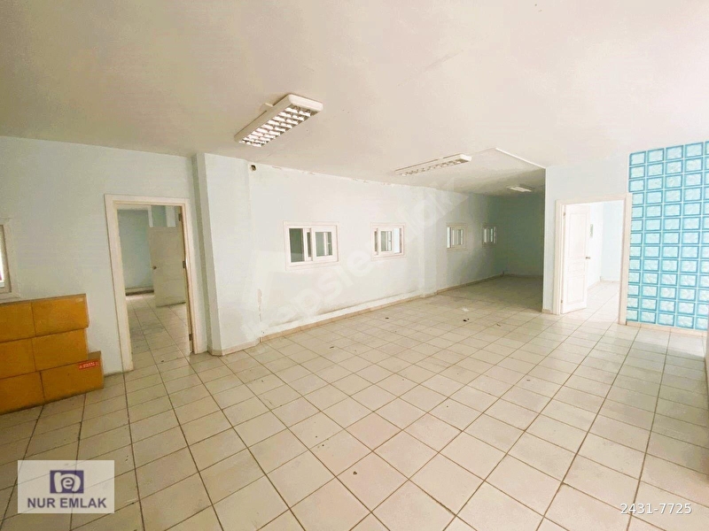 Şişli Merkezde 245 M2 Asansörlü Yangın Merdivenli İşyeri Ofis