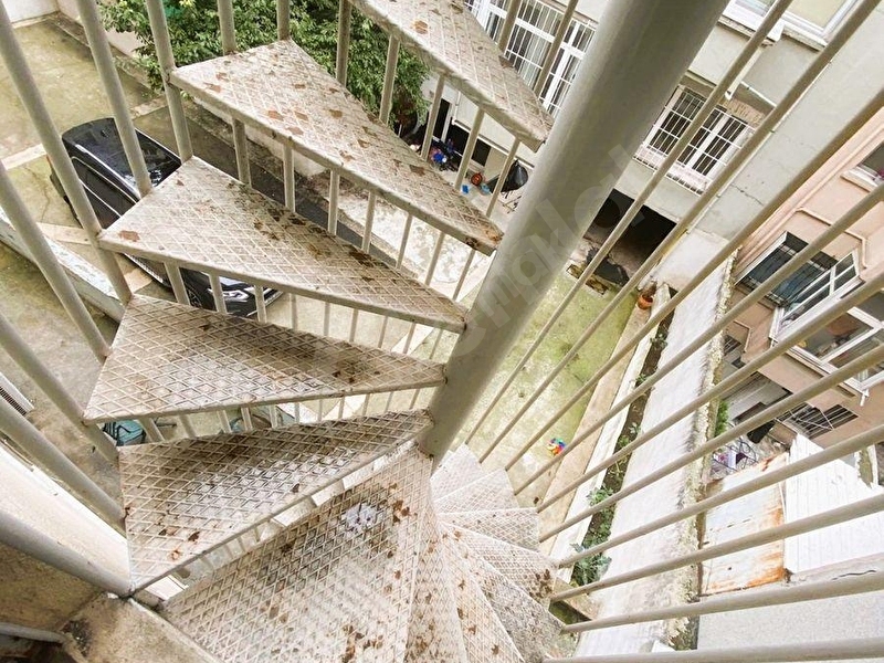 Şişli Merkezde 245 M2 Asansörlü Yangın Merdivenli İşyeri Ofis