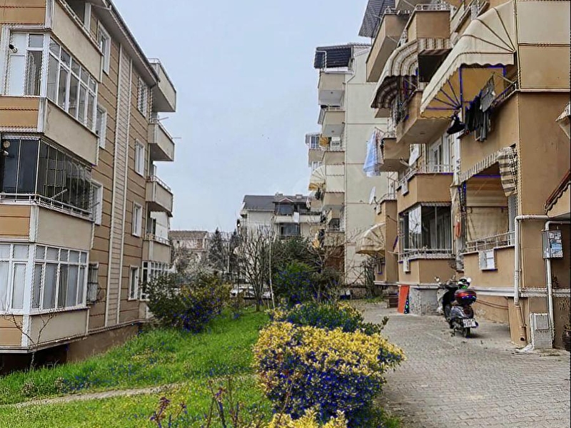 İzmi̇t yeşi̇lova da tepeköy de 3+1 çati dubleks