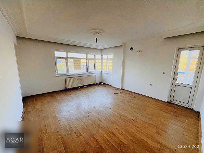 Acar emlak"tan güzelhi̇sar mahallesi̇nde ara kat 3+1 satlik dai̇re