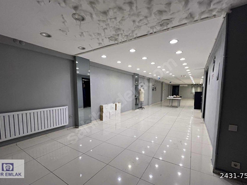Şişli ni̇şantaşin' da  da125 m2  satılık  i̇şyeri̇ bakımlı asansörlü