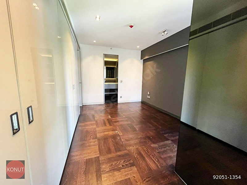 Şişli Esentepe Soyak Soho Residence Ta Taşınmaya Hazır 2+1 Zorlu Cephe Ara Kat