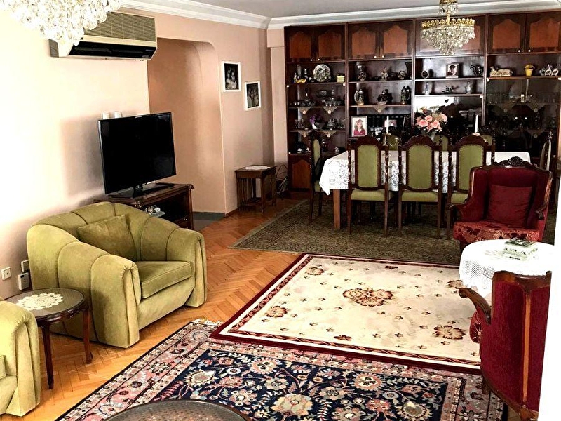 910 000 Tl Alsancak Ta Asansorlu Otoparkli 3 1 Satilik Daire