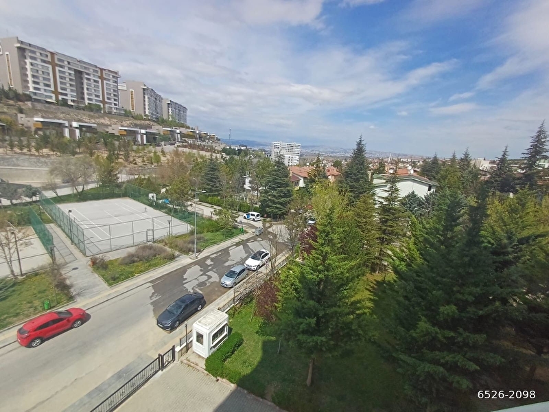 Beysukent vadi̇ apt. şehi̇r manzarali , 3 tarafi park, arakat 4+1