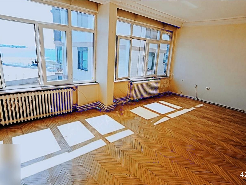 Deni̇z manzarali 2+1 arakat boş dai̇re