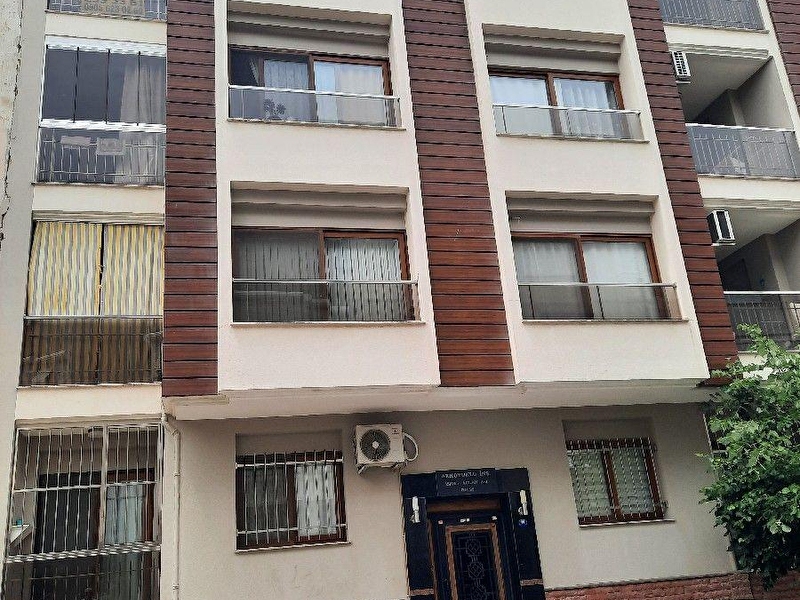 Kolej ofi̇s gay.10 yaşinda asansörlü full eşyalariyla bi̇rli̇kte satilik dai̇re