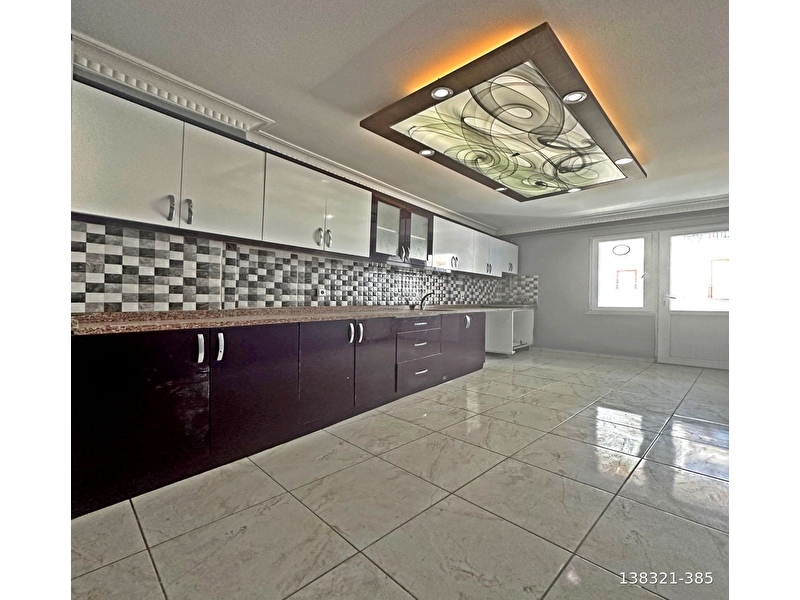 Kelepi̇rr !!! aci̇l satilik 120m2 i̇çi̇ yapili kredi̇ye uygun merkezi̇ konumda 2+1 2.kat