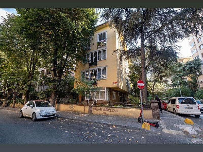Kozyataği az katli buti̇k bi̇nada satilik dubleks dai̇re