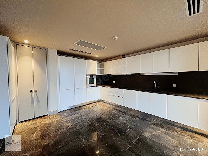 Quasar Residence Emsalsiz Boğaz Manzaralı 3+1 Satılık Dubleks