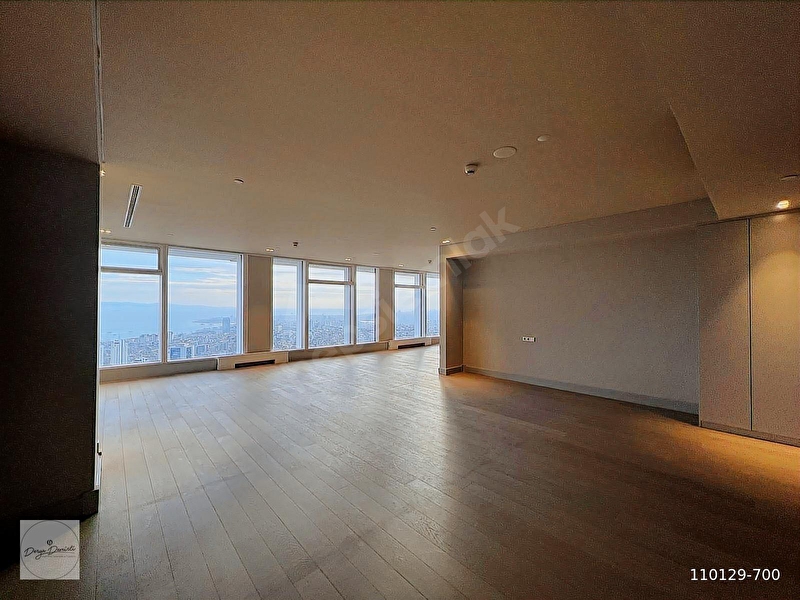 Quasar Residence Emsalsiz Boğaz Manzaralı 3+1 Satılık Dubleks