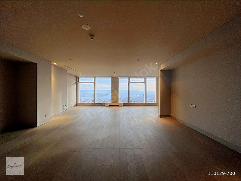 Quasar Residence Emsalsiz Boğaz Manzaralı 3+1 Satılık Dubleks