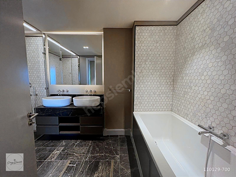 Quasar Residence Emsalsiz Boğaz Manzaralı 3+1 Satılık Dubleks