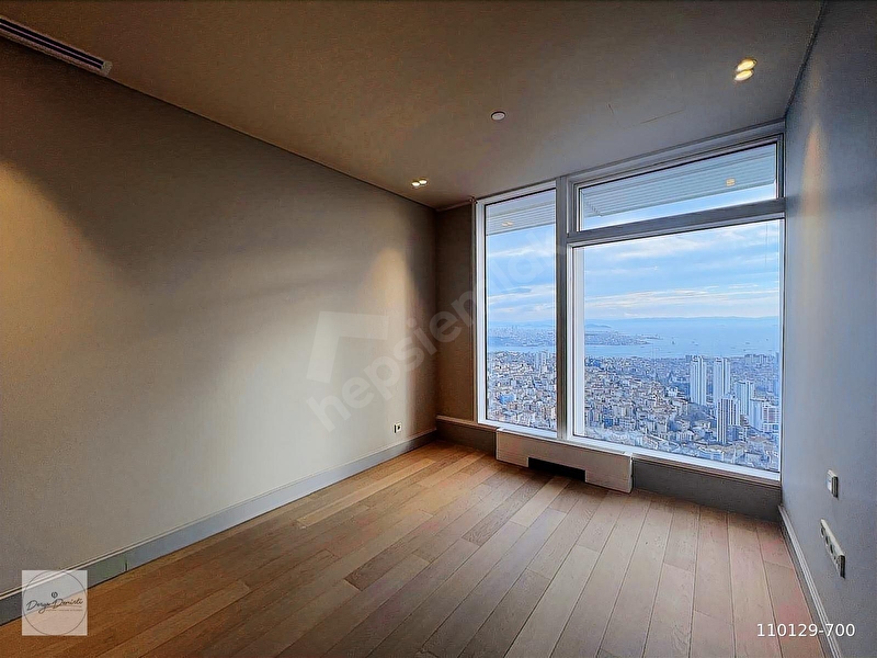 Quasar Residence Emsalsiz Boğaz Manzaralı 3+1 Satılık Dubleks