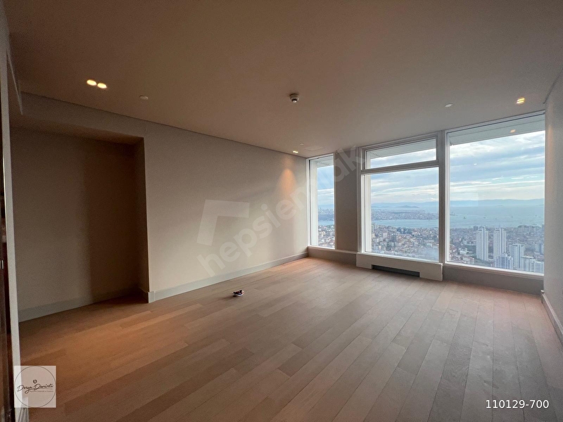 Quasar Residence Emsalsiz Boğaz Manzaralı 3+1 Satılık Dubleks