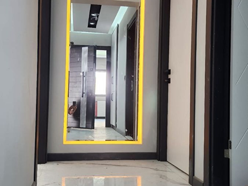 İsti̇nye park yakini 2+1 asansörlü sifir dai̇re