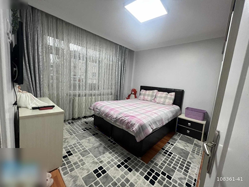 Kemalpaşa mah. kredi̇ye uygun 2+1 85 m2 3. kat satilik dai̇re