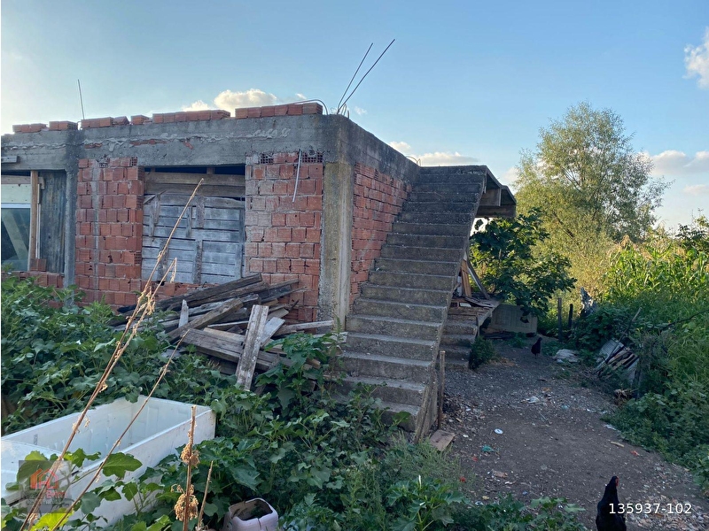 Bafra huzurevi̇m gayri̇menkul'den 273 m2 satilik bahçe