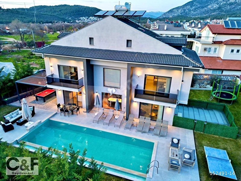 Günlük Kiralık 4 Odalı Villa Muğla Fethiye Ölüdeniz Mahallesi 8 Kişi Kapasiteli