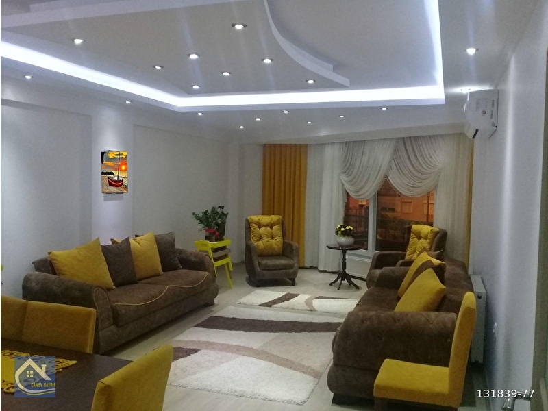 Karşıyaka bahariye 10 yaşında  3+1  merkezi yerde 150 m2 zemin üstü 1.kat 2+1 ve 1+1 ile takas olur
