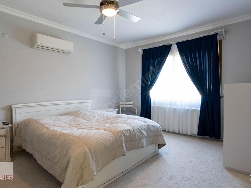 Günlük Kiralık 4 Odalı Villa Muğla Marmaris İçmeler Mahallesi 8 Kişi Kapasiteli