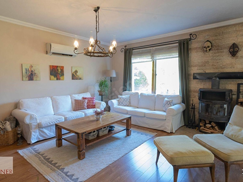 Günlük Kiralık 4 Odalı Villa Muğla Marmaris İçmeler Mahallesi 8 Kişi Kapasiteli