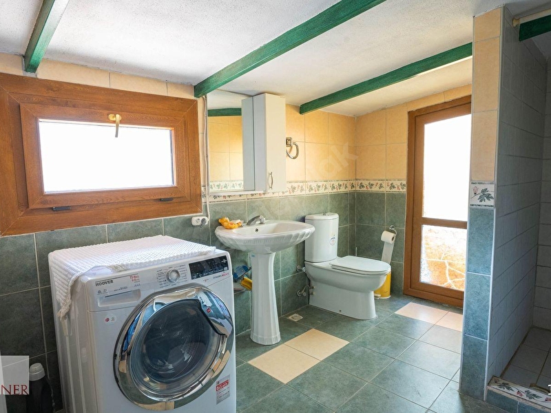 Günlük Kiralık 4 Odalı Villa Muğla Marmaris İçmeler Mahallesi 8 Kişi Kapasiteli