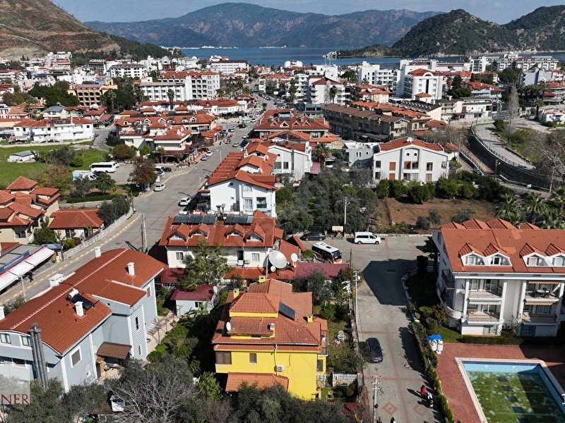 Günlük Kiralık 4 Odalı Villa Muğla Marmaris İçmeler Mahallesi 8 Kişi Kapasiteli