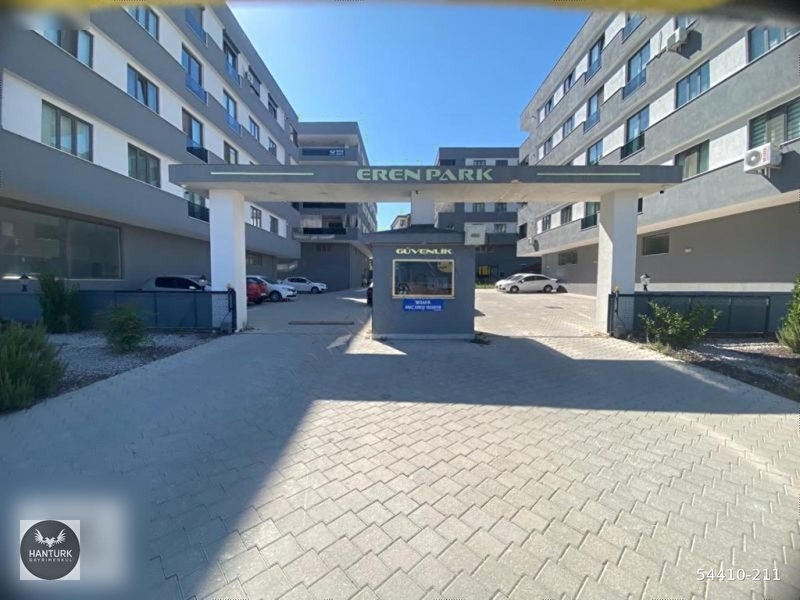 Hantürk'ten karahasanli'da havuzlu si̇te i̇çi̇ 2,5+1 geni̇ş dai̇re
