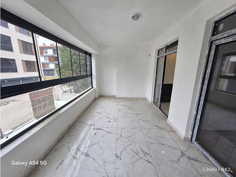 C.i̇.a group tan çamlica mah bi̇rli̇k 2 cad 1 dk mesafede ebeveyn banyolu ,ki̇lerli̇ 3+1 dai̇re