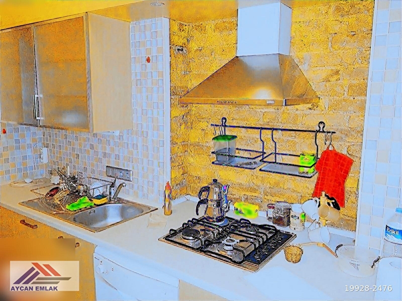 Beyoğlu i̇sti̇klal caddesi̇ne ve ci̇hangi̇r yakin 1.5 oda salon