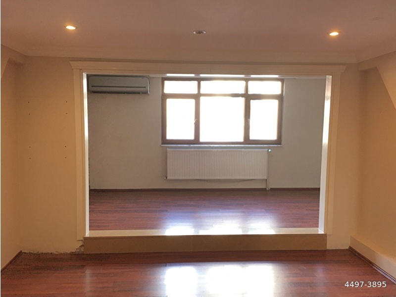 Teki̇n emlak'tan ergenekon caddesi̇ üstünde 2+1 dai̇re