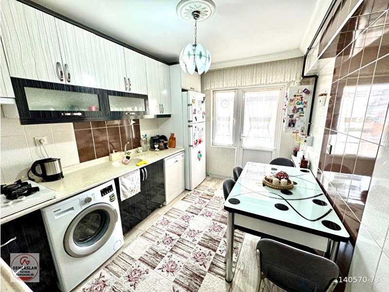 !!! gençaslan'dan i̇çi̇ yapili asansörlü firsat 3+1 satilik dai̇re !!!
