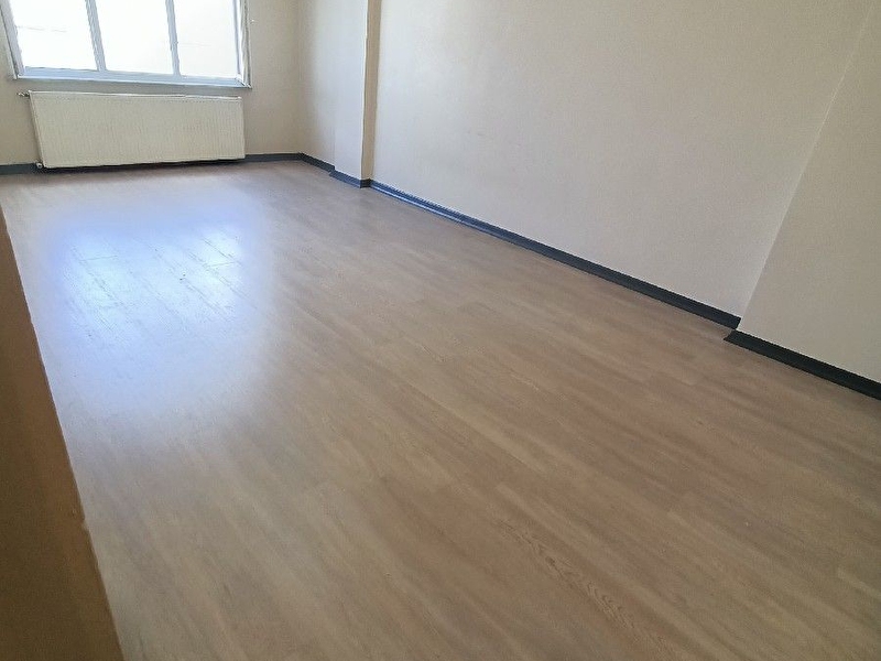 Pusula i̇nsaat'tan esentepe mah.3. katta ki̇ralik dai̇re