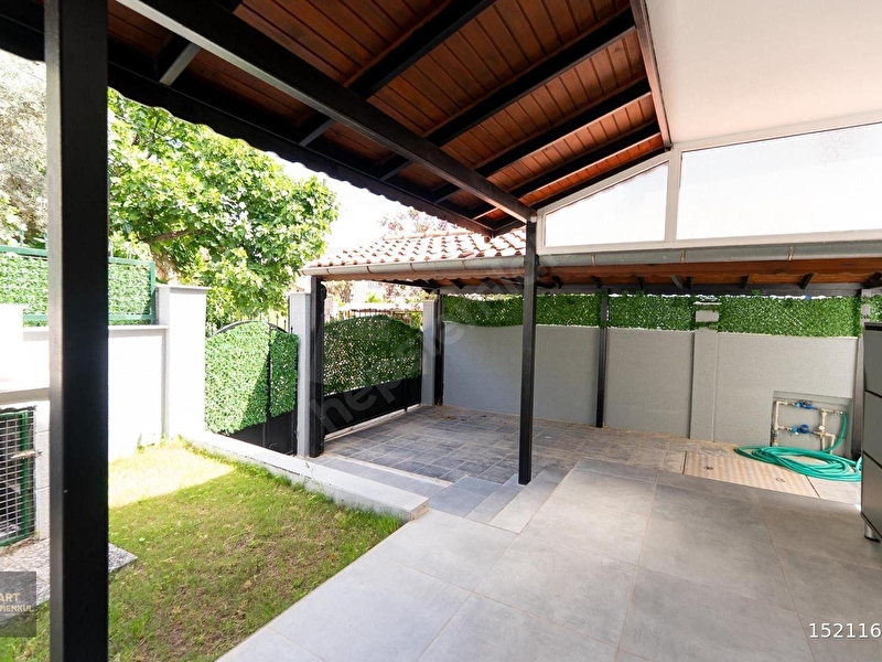 Günlük Kiralık 6 Odalı Villa Muğla Marmaris Gölenye Mahallesi 12 Kişi Kapasiteli